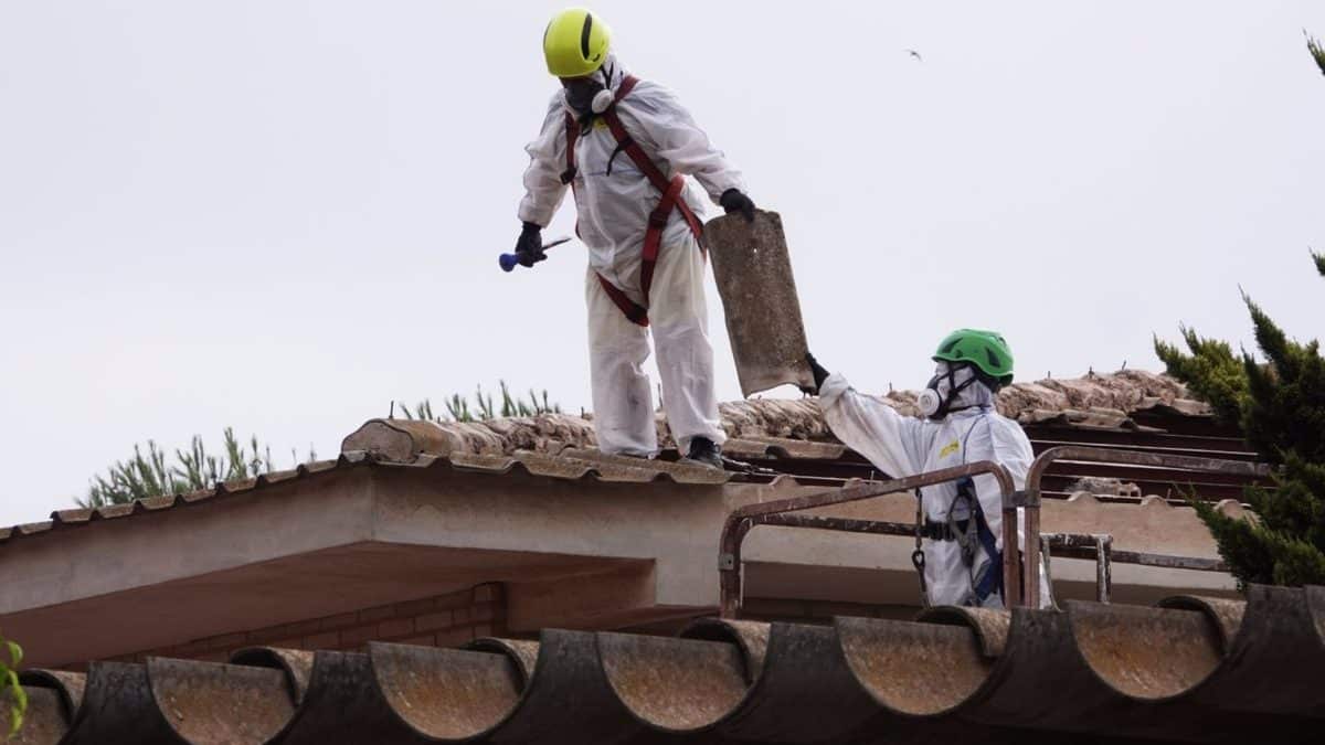 Desamiantados de confianza en Sevilla