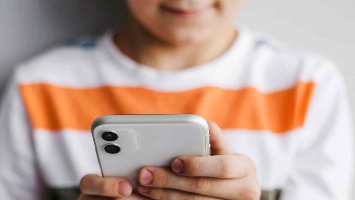 Uso del móvil en menores