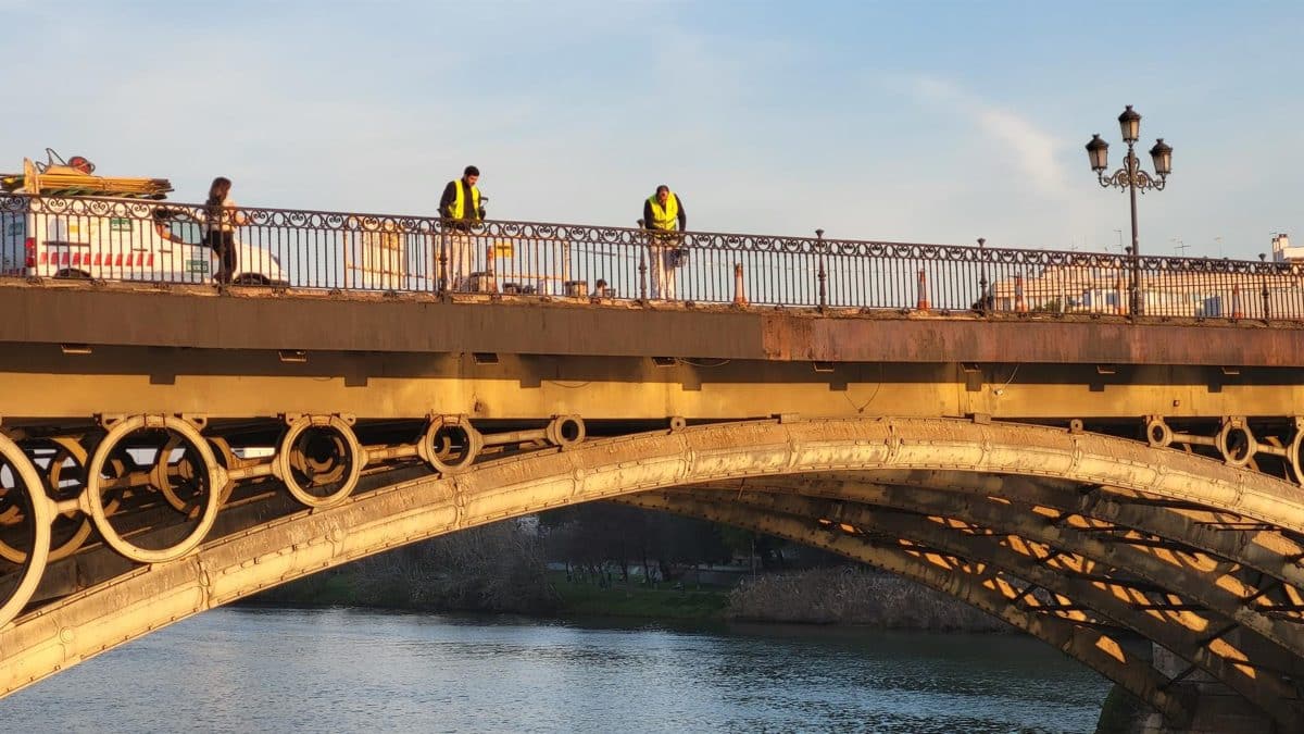 Imagen del puente de Triana - AYUNTAMIENTO DE SEVILLA