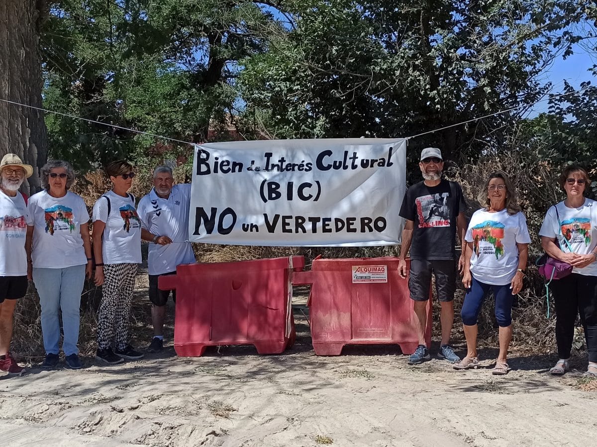 La Plataforma Salvemos la Hacienda Ibarburu denuncia vertidos de uralita. SA