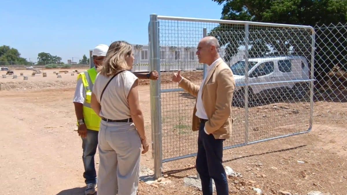 Los ediles socialistas Antonio Muñoz y Míriam Díaz visitan las obras del tramo norte de la línea 3 de Metro. - PSOE SEVILLA