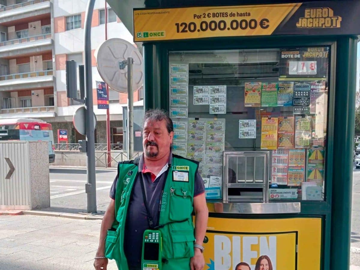 El vendedor de la ONCE Antonio Velázquez. - ONCE