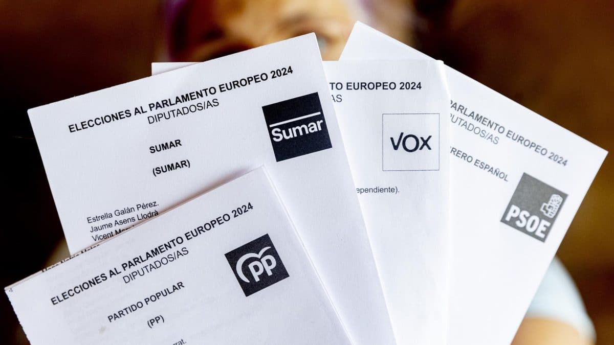 Papeletas electorales del PSOE, Sumar, Vox y PP, a 31 de mayo de 2024, en Madrid (España). El próximo 9 de junio se celebran las elecciones al Parlamento Europeo - Eduardo Parra - Europa Press