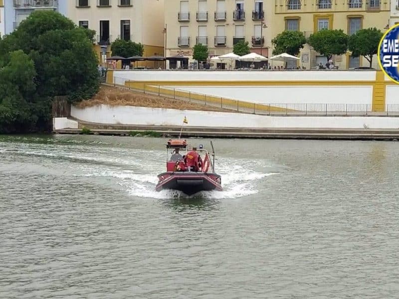 Se trata de un varón con una edad comprendida entre 20 y 30 años. - EMERGENCIAS SEVILLA