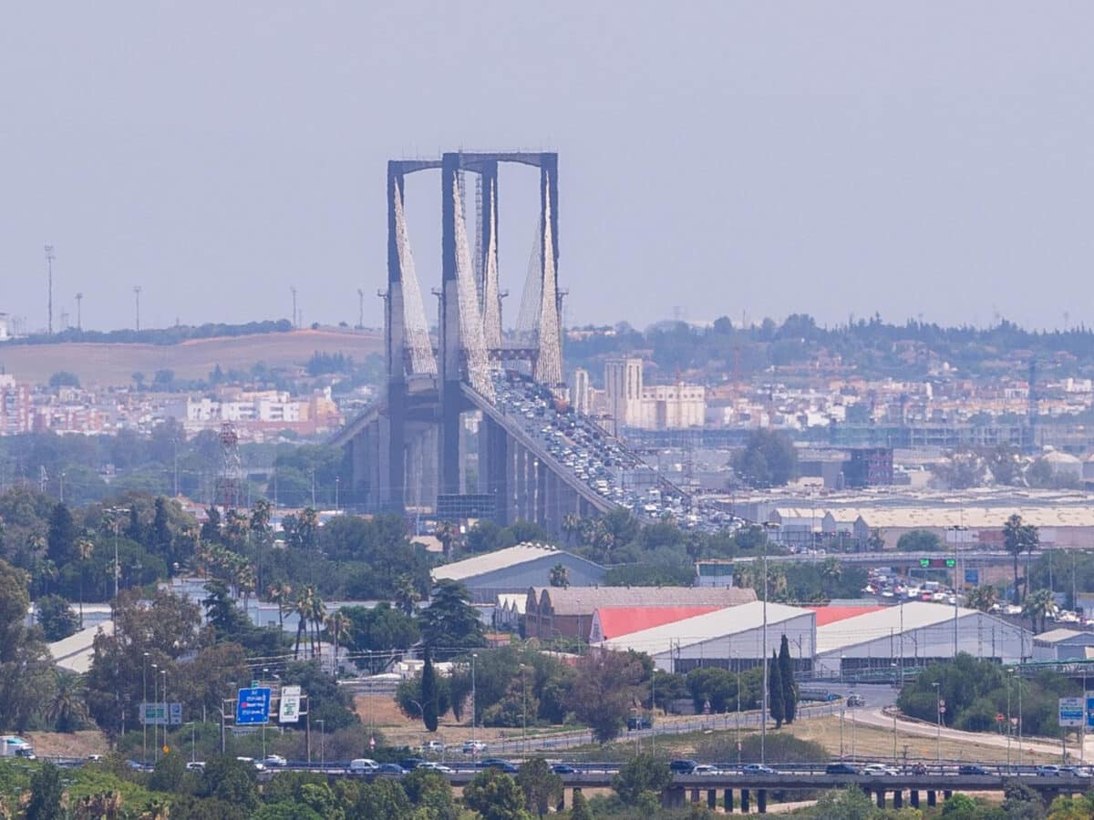 Archivo - Puente del Centenario de Sevilla. Imagen de archivo. - Francisco J. Olmo - Europa Press - Archivo
