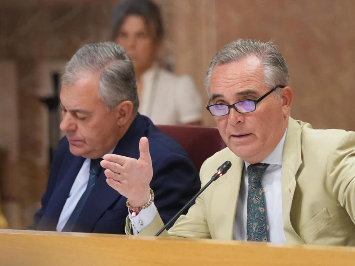 El portavoz del PP en el Ayuntamiento de Sevilla y delegado de Hacienda, Juan Bueno. - María José López - Europa Press