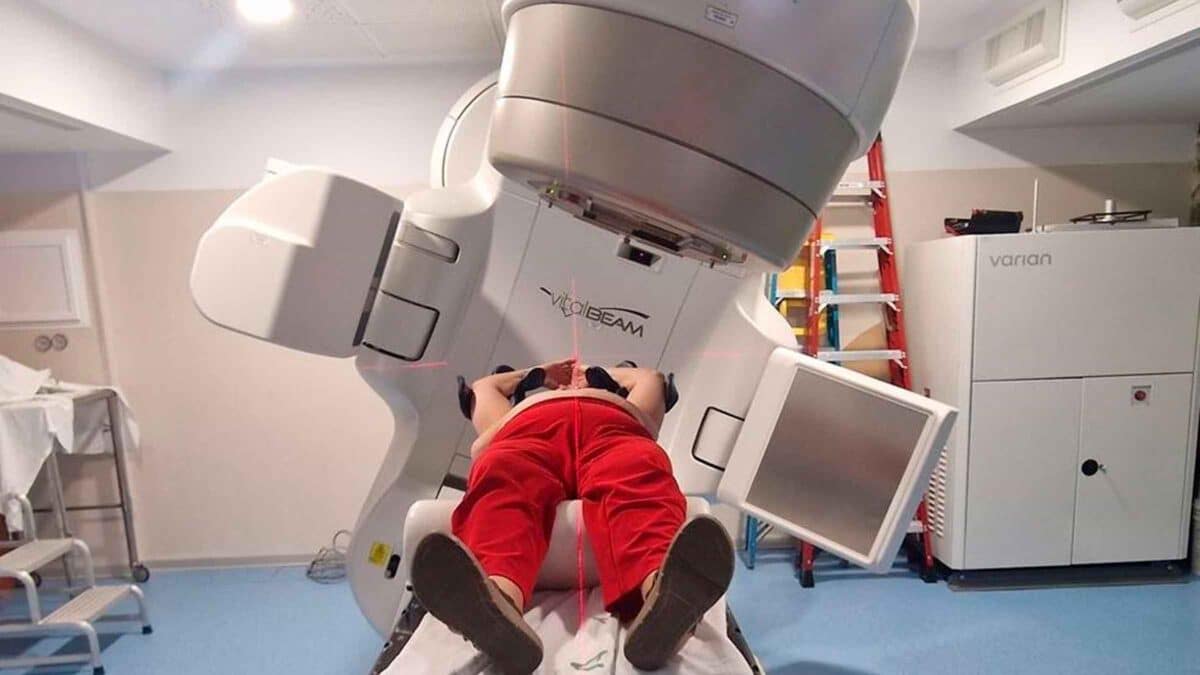 Oncología Radioterápica y Radiofísica del Hospital Virgen del Rocío ha colaborado con la Escuela Técnica Superior de Ingeniería Informática (Etsii) de la Universidad de Sevilla (US) en este novedoso estudio con Inteligencia Artificial. - UNIVERSIDAD DE SEVILLA