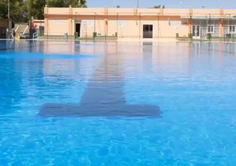 Piscina municipal de Los Palacios. Ayuntamiento de Los Palacios