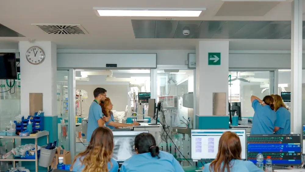 La UCI del Hospital General del Virgen del Rocío de Sevilla. - JUNTA DE ANDALUCÍA