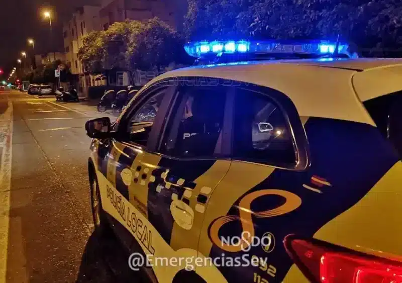 Archivo - Vehículo de la Policía Local de Sevilla (Foto de archivo). - EMERGENCIAS SEVILLA - Archivo
