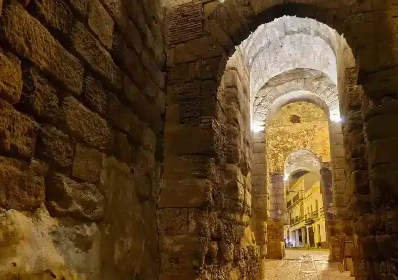 Alcázar de la Puerta de Sevilla en Carmona - AYUNTAMIENTO DE CARMONA