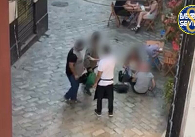 Agresión en el barrio de Santa Cruz. Emergencias Sevilla