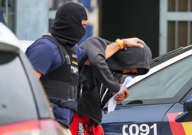 Imágenes de la operación de la policía nacional "Vulcano", a 18 de octubre de 2024, en Sevilla - Francisco J. Olmo - Europa Press