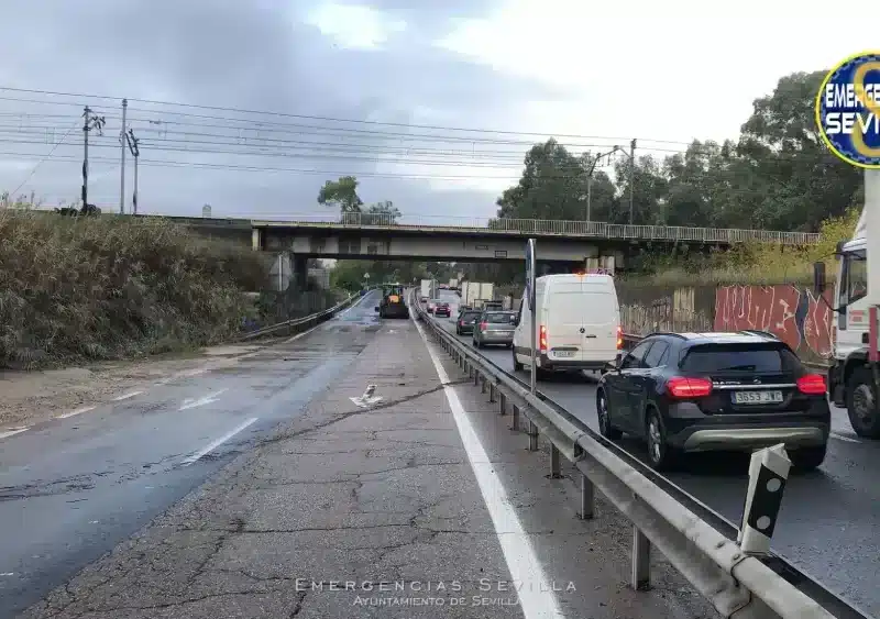 Restablecido el tráfico en la SE-020 en sentido hacia Cartuja. - EMERGENCIAS SEVILLA