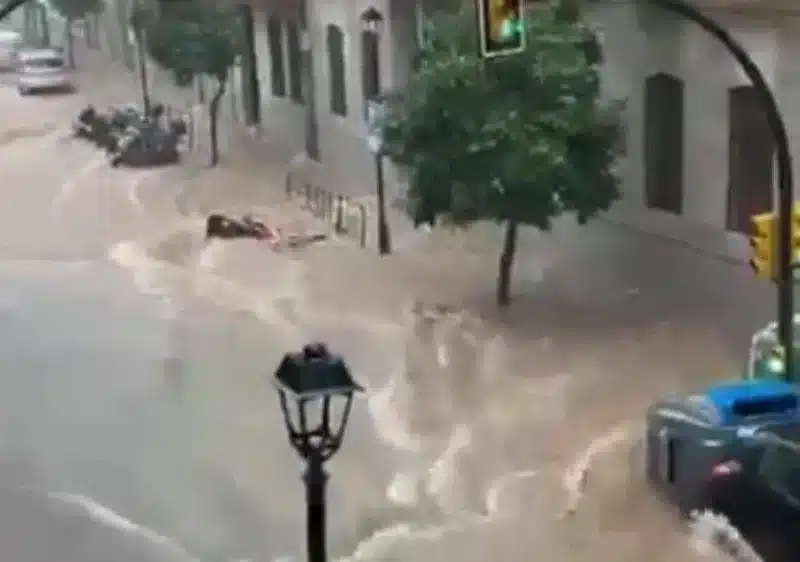 Calle de Málaga inundada. Redes sociales