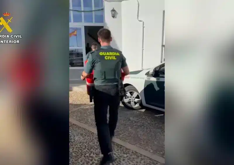 Guardia Civil durante la operación