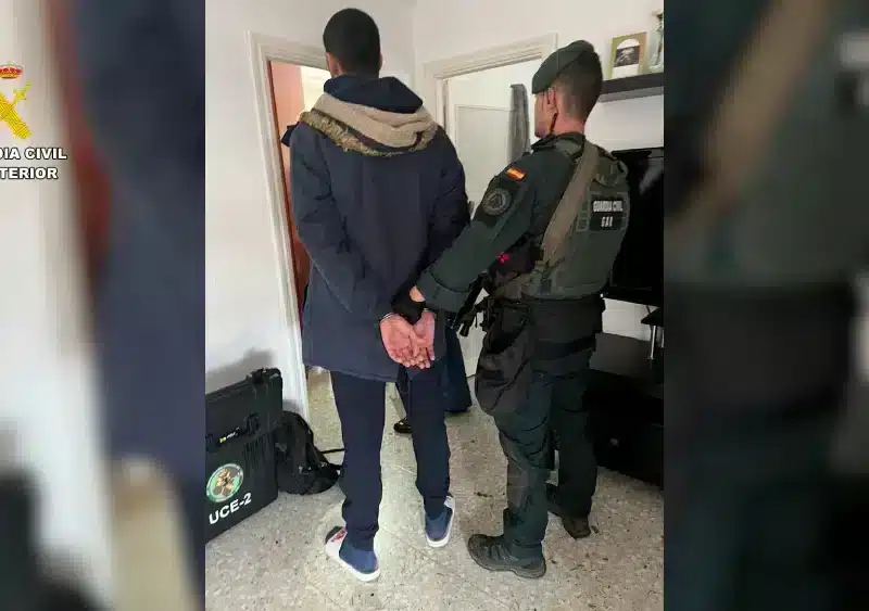 Detenido por delitos de terrorismo yihadista en Sevilla. Guardia Civil