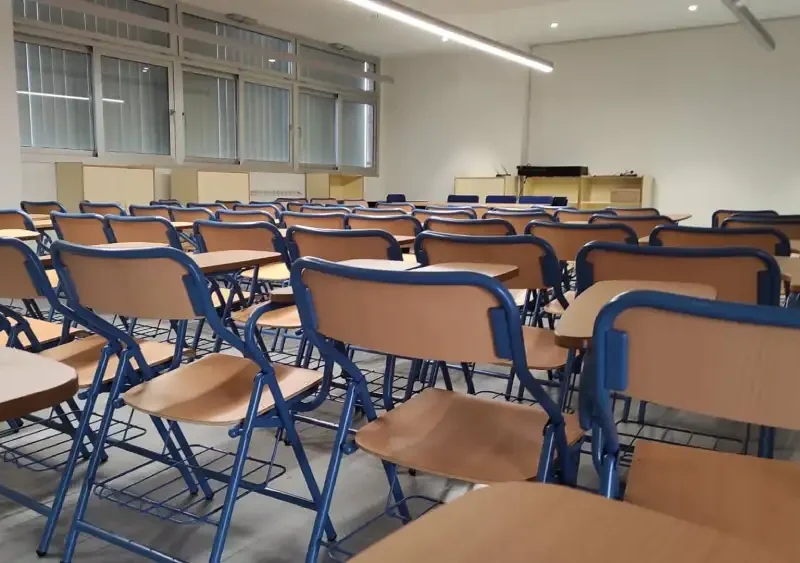 Archivo - Aula de un colegio público