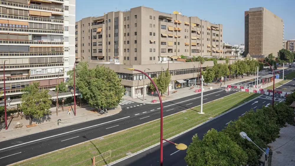 Archivo - La avenida Luis de Morales tras la obra por la ampliación del tranvía. (Imagen de archivo) - María José López - Europa Press - Archivo