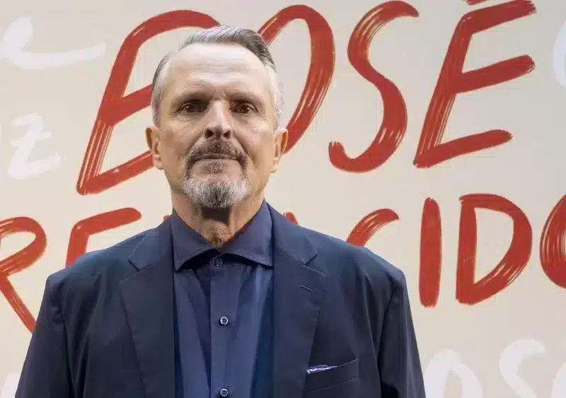 Archivo - El cantante Miguel Bosé posa a su llegada a la presentación de la producción ‘Bosé Renacido’ de Movistar Plus+, en la XV edición del Festival de Televisión FesTVal de Vitoria, a 5 de septiembre de 2023, en Vitoria- Gasteiz, Álava, País Vasco (Es - Iñaki Berasaluce - Europa Press - Archivo
