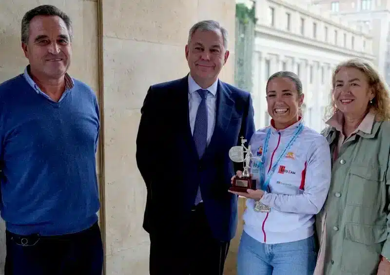 Sanz y Loreto Macho en el Ayuntamiento de Sevilla - AYUNTAMIENTO