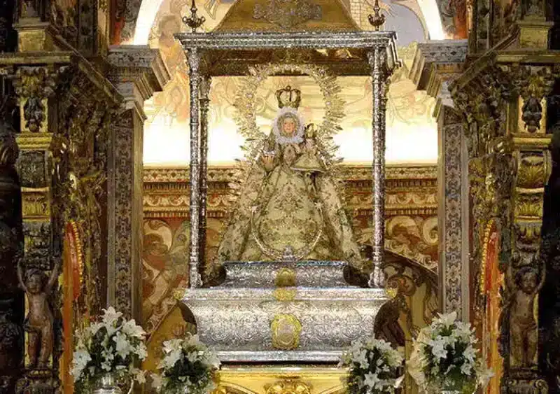 Imagen de la Virgen de Consolación de Utrera