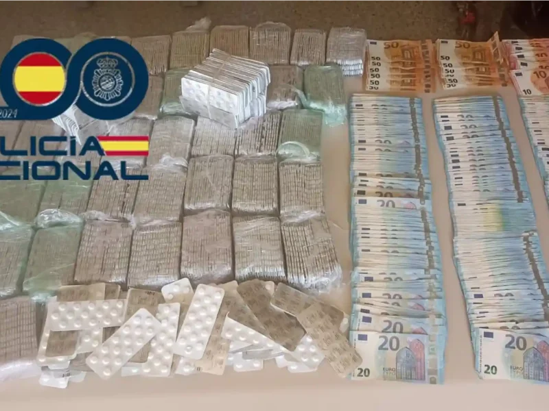 Imagen de los efectos intervenidos en la operación - POLICÍA NACIONAL