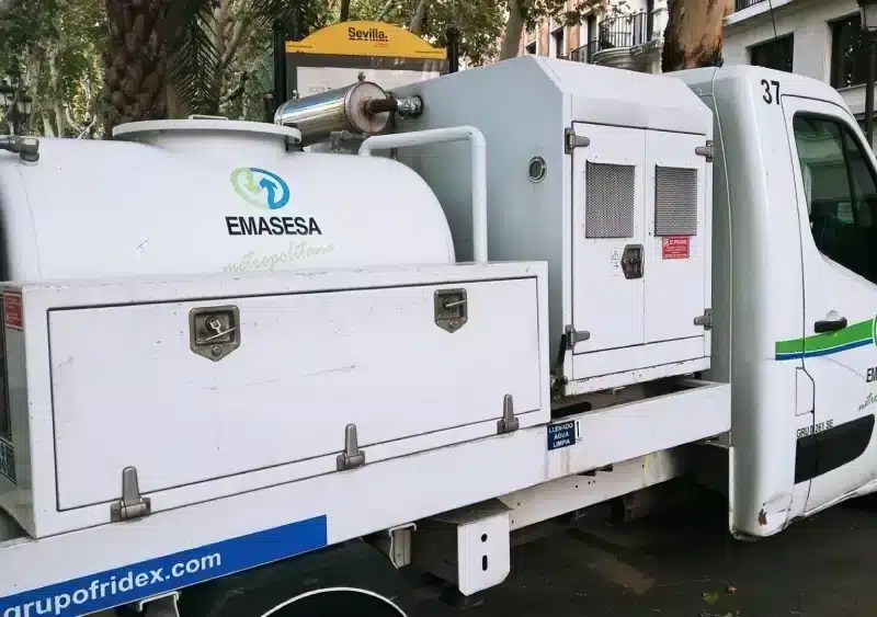 Archivo - Imagen de recurso de un vehículo de Emasesa. - EUROPA PRESS - Archivo