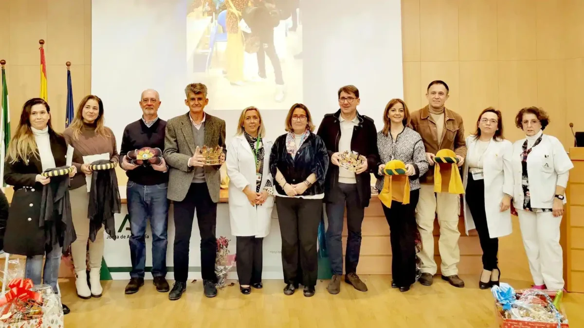 Coronación de los protagonistas de la cabalgata del Área de Gestión Sanitaria Sur. - JUNTA DE ANDALUCÍA