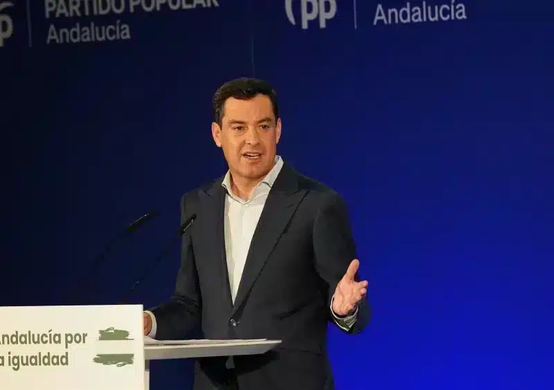 Archivo - El presidente del PP de Andalucía, Juanma Moreno, preside la reunión de la Junta Directiva Autonómica del partido, a 24 de octubre de 2024, en Málaga (Andalucía, España). (Foto de archivo). - Álex Zea - Europa Press - Archivo