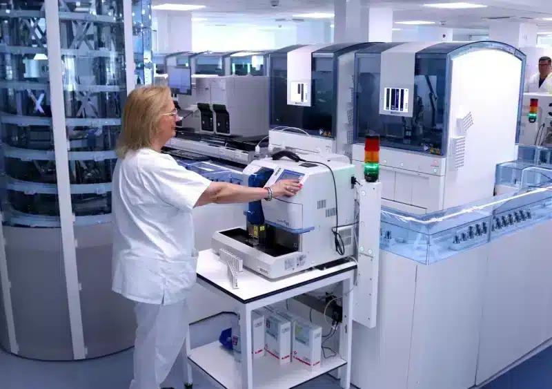 Laboratorio Hospital Virgen Macarena.