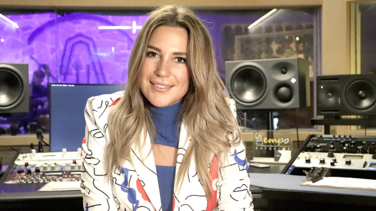 Laura Gallego en Tempo Estudio / Coral Gata