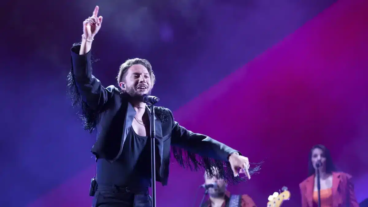 El cantante Manuel Carrasco durante el concierto de la gira 'Corazón y Flecha' - María José López - Europa Press -