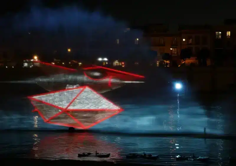 El mapping de Navigalia en el río. Luis Campillo