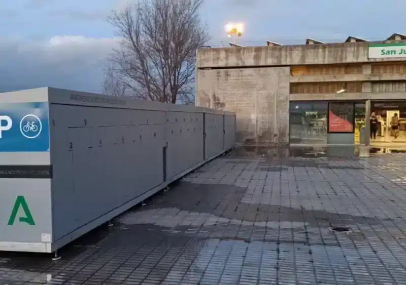 Aledaños de la estación de metro de San Juan Alto - EUROPA PRESS