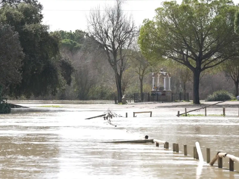 El agua desborda el Vado del Quema tras las últimas lluvias - JOAQUÍN CORCHERO/EUROPA PRESS