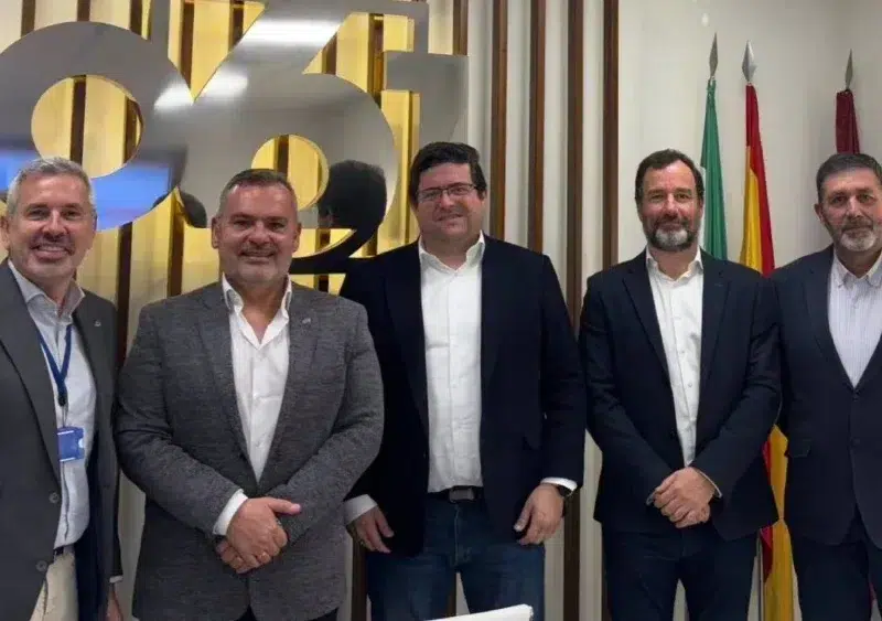 El director general de Sistemas de Información y Comunicaciones del Servicio Andaluz de Salud, Ismael Vargas, en el Centro de Emergencias Sanitarias 061 de Sevilla - JUNTA DE ANDALUCIA