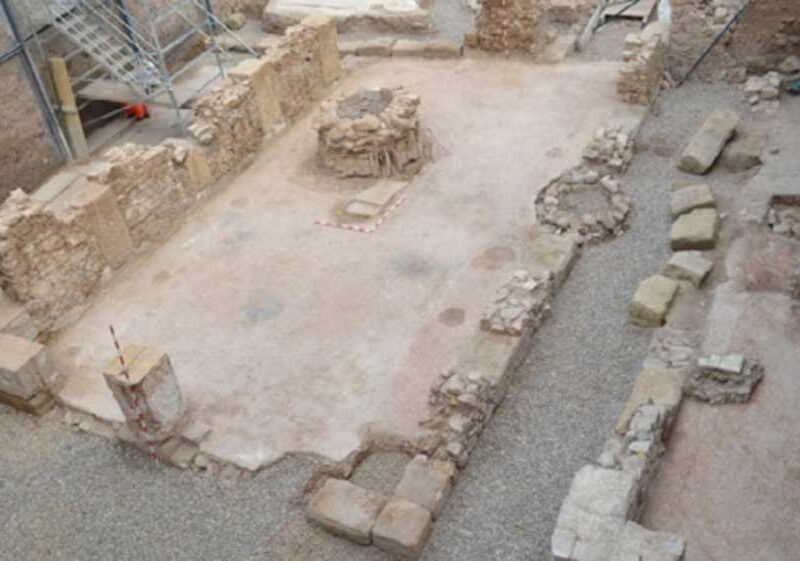 Restos aqueológicos bajo el Patio de Banderas (Sevilla) - Archivo Español de Arqueología