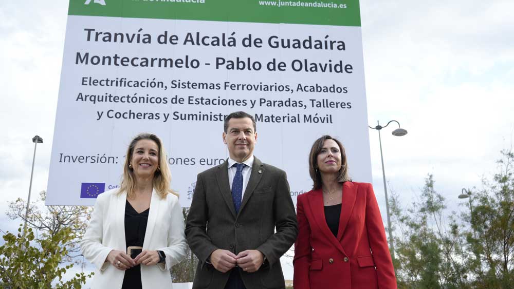 Ana Isabel Jiménez, alcaldesa; Juanma Moreno, presidente de la Junta; Rocío Díaz, consejera de Fomento. - Álvaro Vázquez