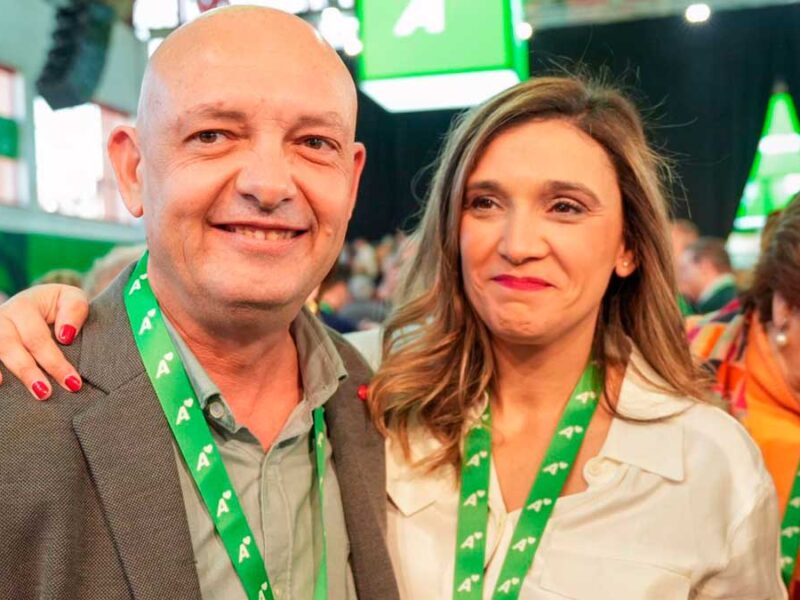 El secretario de Organización del PSOE de Andalucía, Francisco Rodríguez, y la vicesecretaria general, María Márquez, en el XV Congreso Regional del PSOE de Andalucía - Francisco J. Olmo - Europa Press