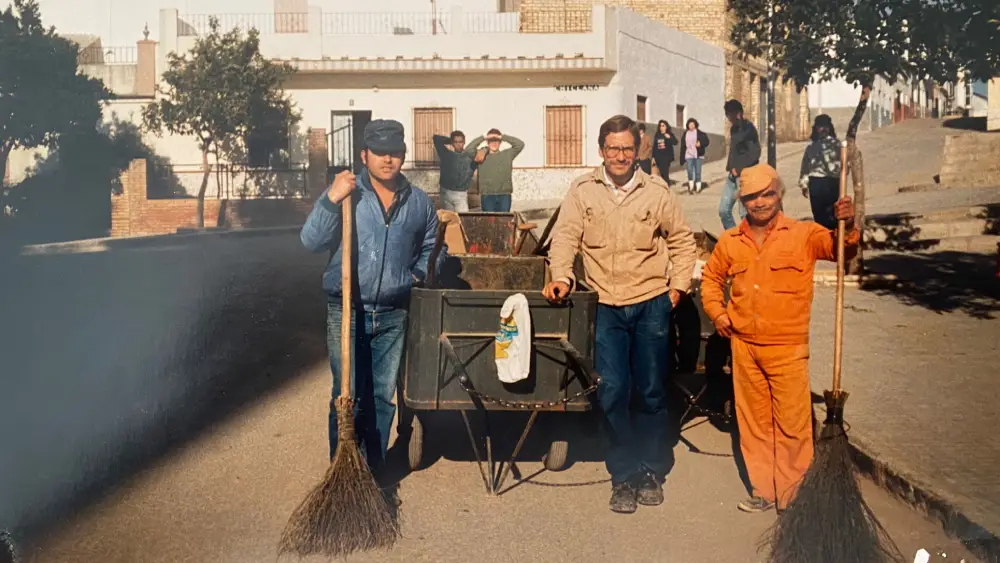 Estas fotos definen las vida de Arahal en las últimas décadas del siglo XX - Archivo del CEIP San Roque