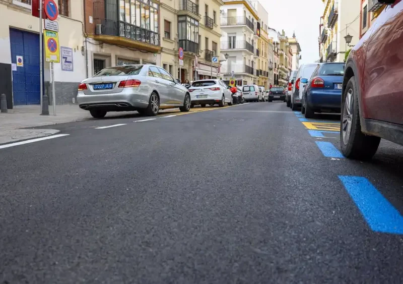 Imagen de una calle de Sevilla tras su reasfaltado - Ayuntamiento de Sevilla