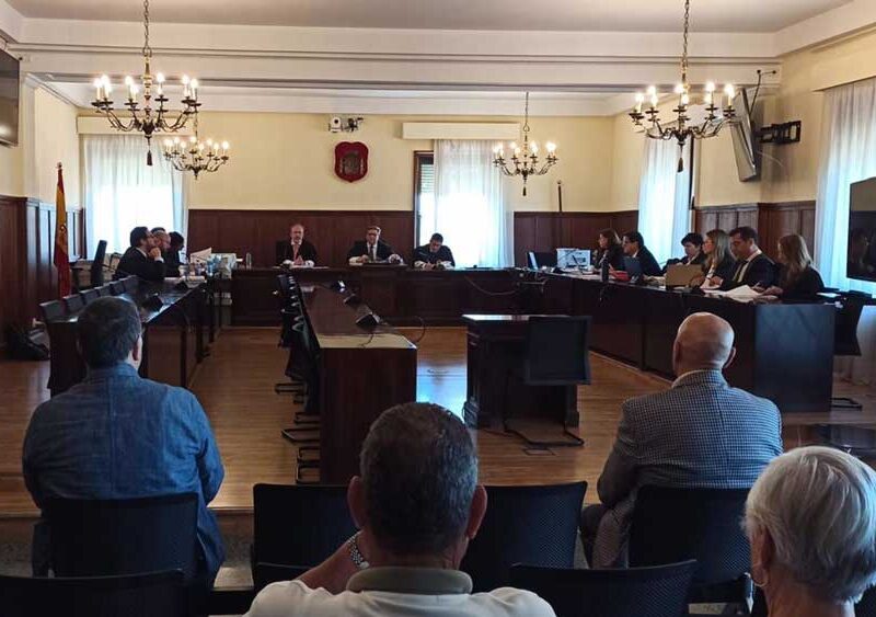 Juicio por el presunto desfalco de Almensilla - Europa Press