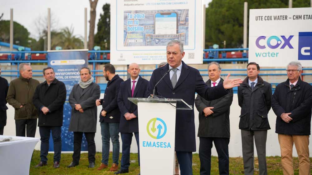 El alcalde informa de la nueva planta de preozonización en El Carambolo para asegurar la calidad del agua