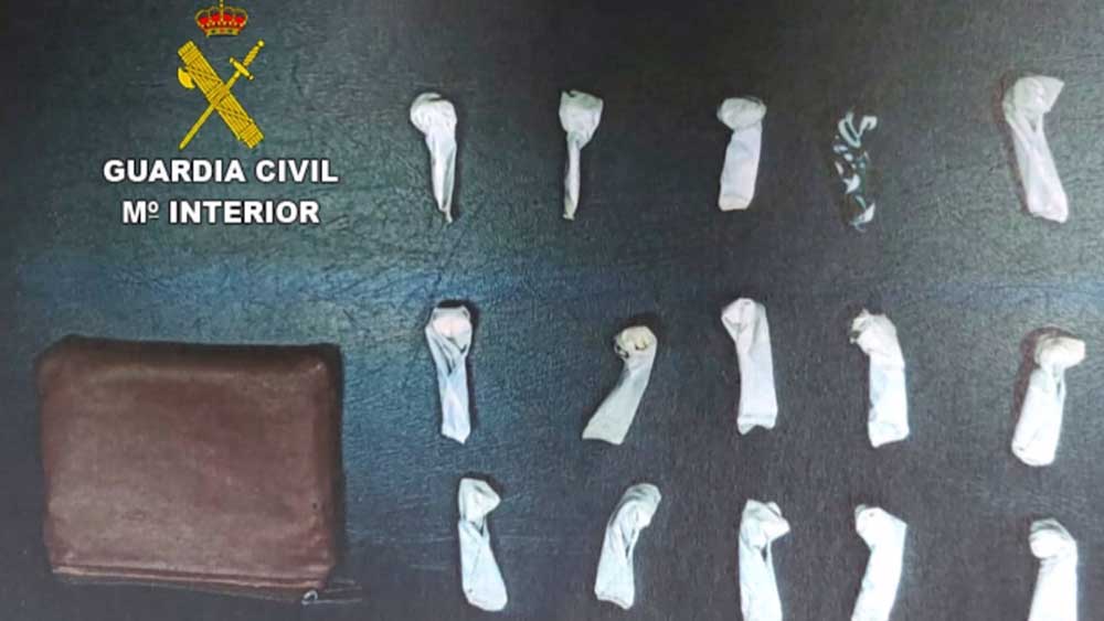 Papelinas de cocaína intervenidas por la Guardia Civil - Guardia Civil