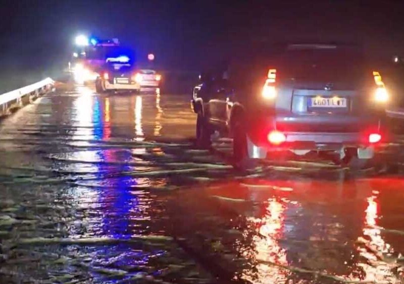 Mas de una decena de carreteras secundarias cortadas en Sevilla. - Ayuntamiento de Aznalcóllar