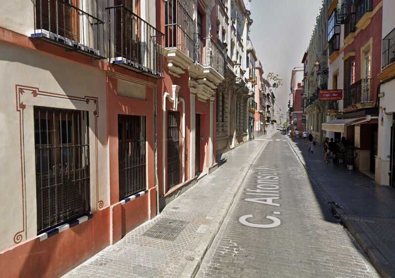 Calle Alfonso XII, antes de las obras. - Google Maps