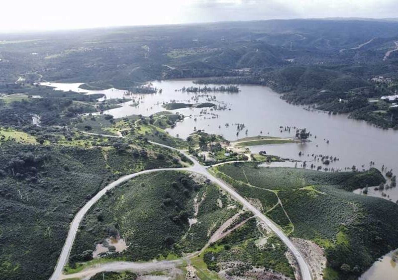 Crecida del caudal del río tras las lluvias. - Ayuntamiento de Aznalcóllar