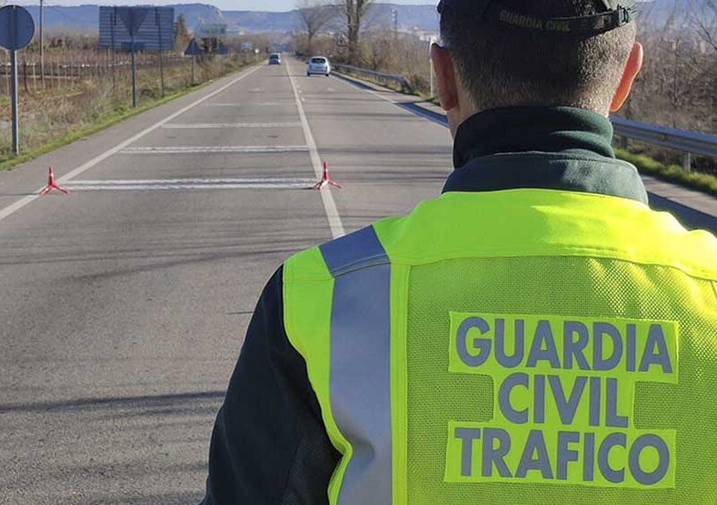 Agentes de la Guardia Civil de Tráfico. - Guardia Civil