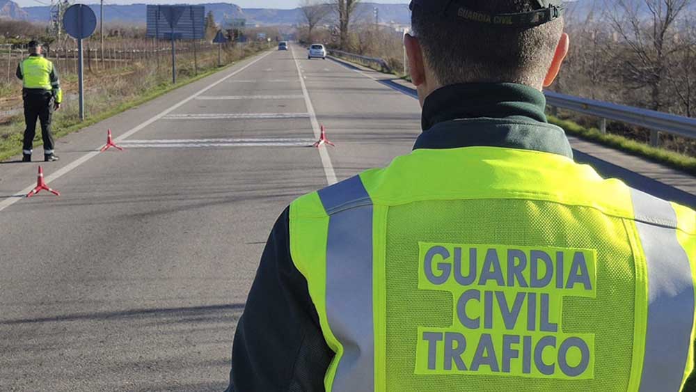 Agentes de la Guardia Civil de Tráfico. - Guardia Civil